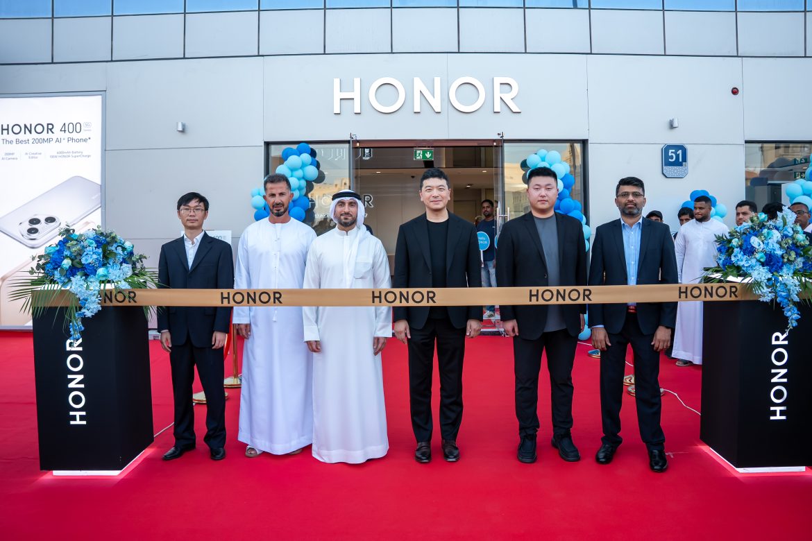 HONOR Experience Store in Abu Dhabi: Redefining Retail in the Digital Era
