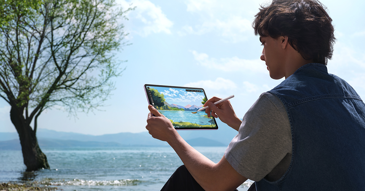 Versatility Redefined with the HUAWEI Smart Magnetic Keyboard